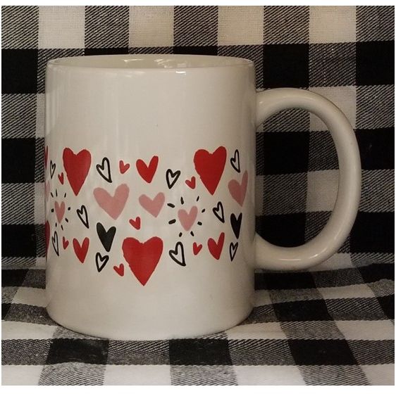 Hearts Mug with Red Velvet Cake Scent